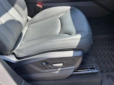 2022 Audi Q7 Premium Plus