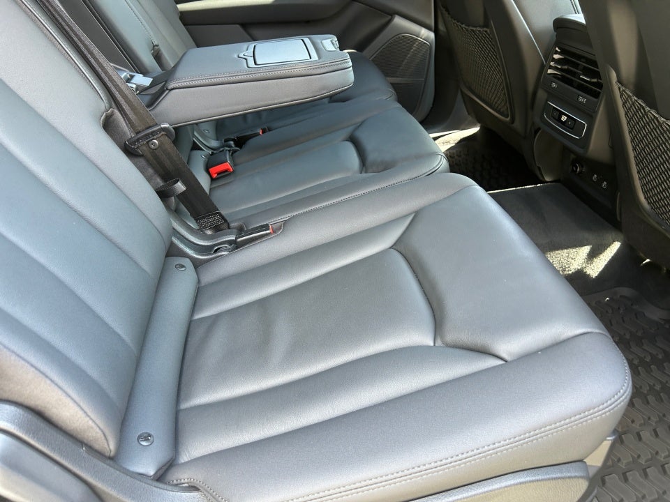 2022 Audi Q7 Premium Plus