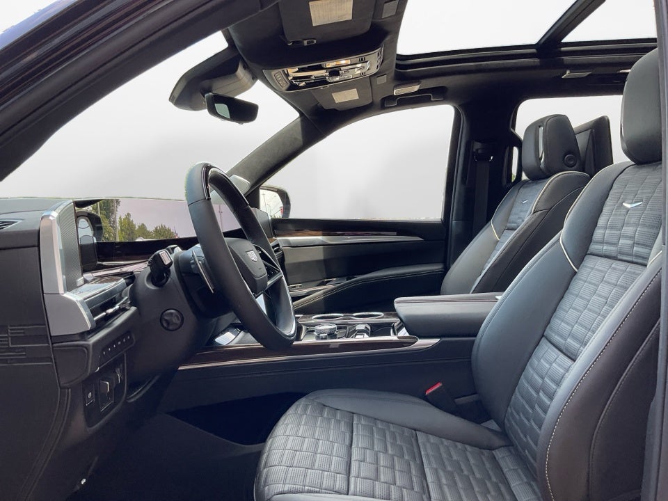 2026 Cadillac Escalade ESV 4WD Platinum Sport