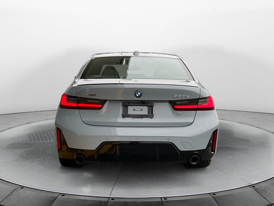 2023 BMW 330e xDrive