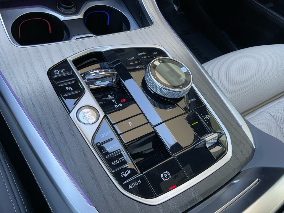 2024 BMW X7 M60i