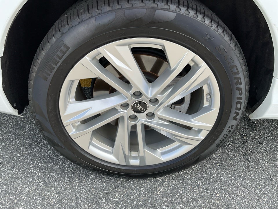 2022 Audi Q7 Premium Plus