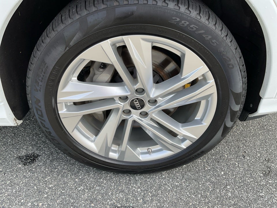 2022 Audi Q7 Premium Plus