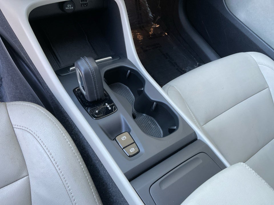 2020 Volvo XC40 Momentum