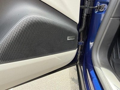 2025 Porsche Macan Electric 4S