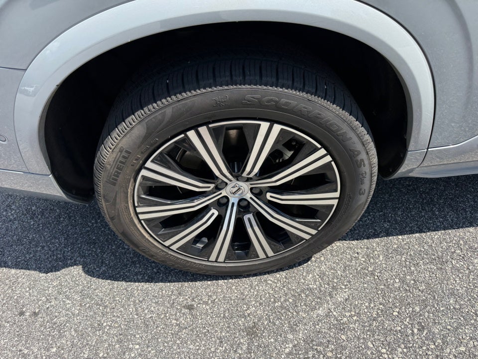 2024 Volvo XC90 Plus Bright Theme