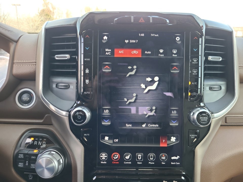 2020 RAM 1500 Laramie Crew Cab 4x4 6'4" Box