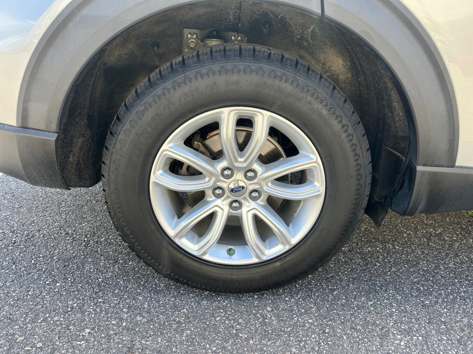 2020 Ford Explorer Base