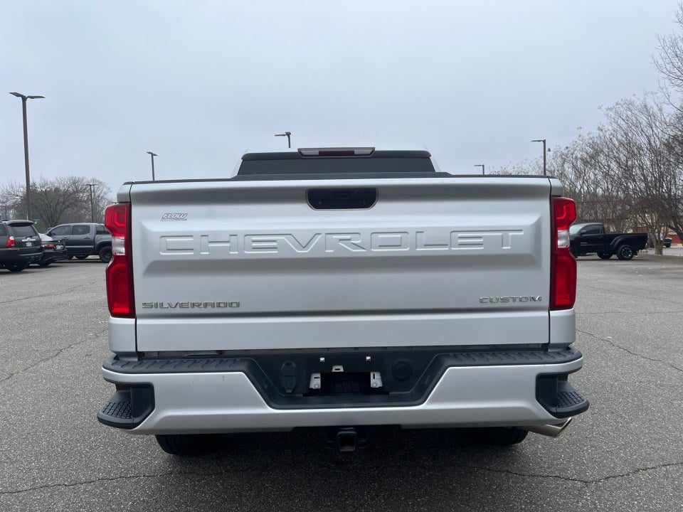 2020 Chevrolet Silverado 2WD Crew Cab Short Bed Custom