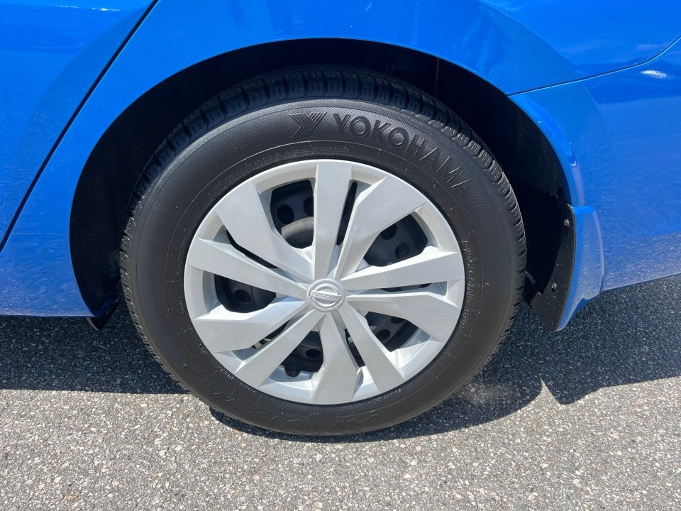 2022 Nissan Versa S 5-Speed Manual Transmission