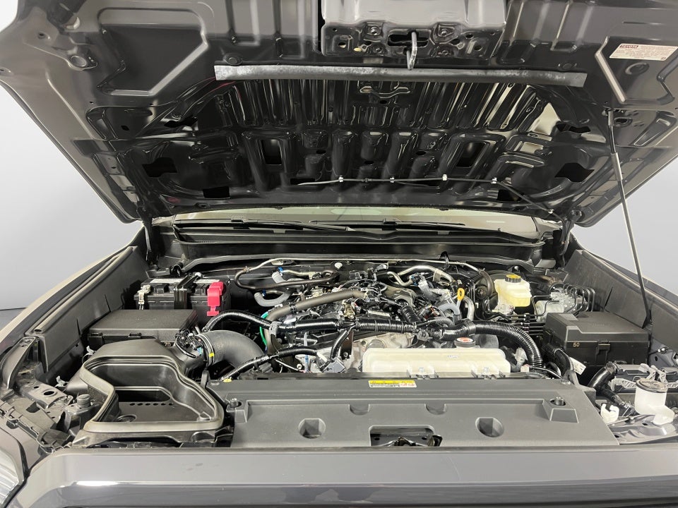 2025 Toyota TACOMA SR5 SR5