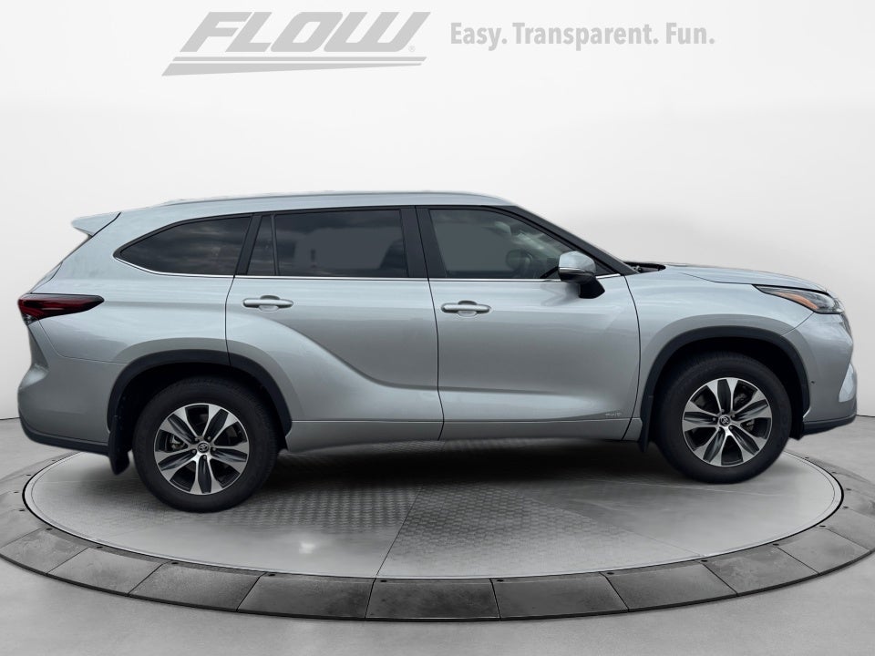 2025 Toyota Highlander Hybrid XLE