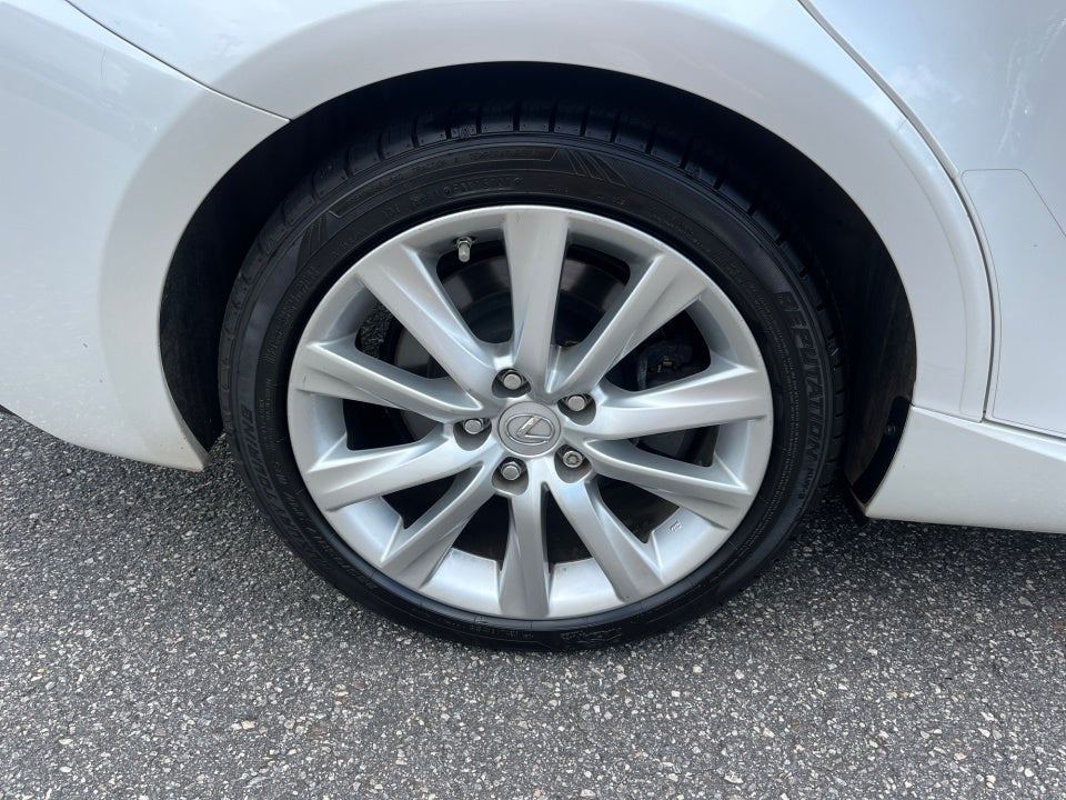 2016 Lexus IS 4dr Sdn AWD