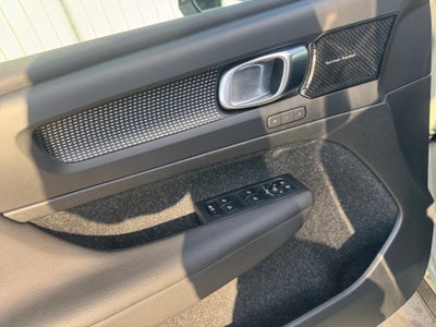 2021 Volvo XC40 Recharge Pure Electric P8