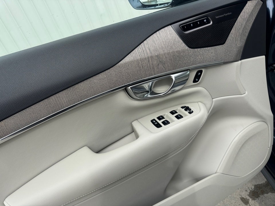 2023 Volvo XC90 B6 Plus 7-Seater