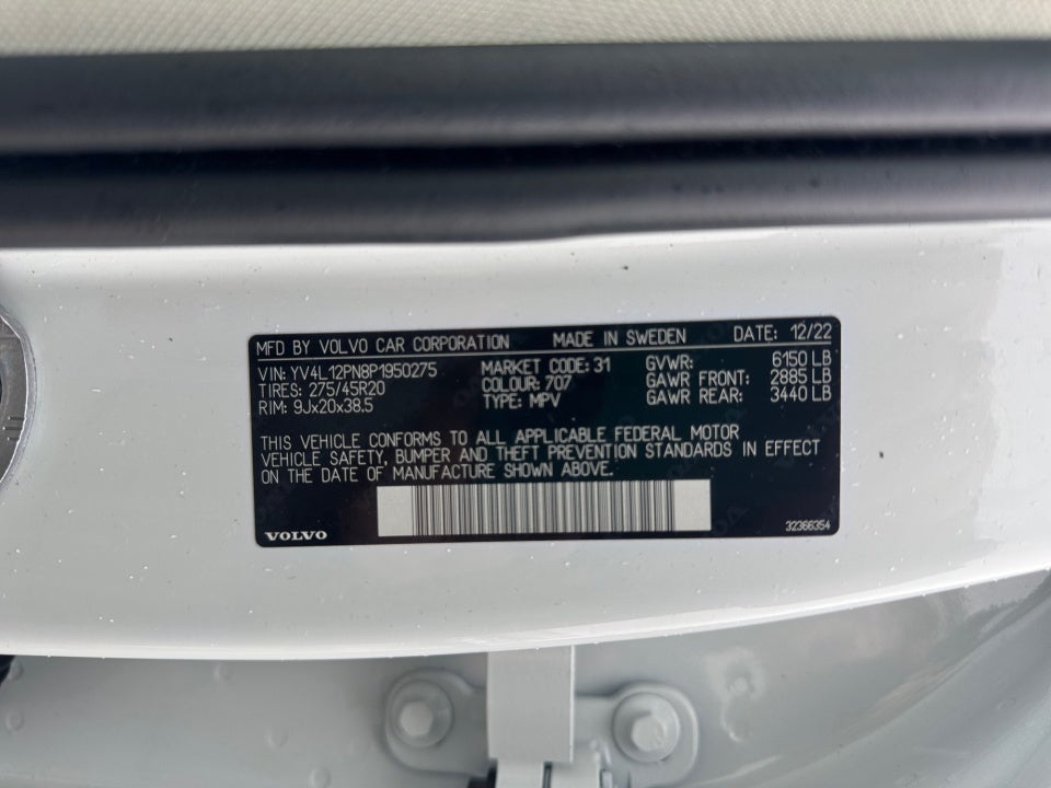 2023 Volvo XC90 B5 Plus