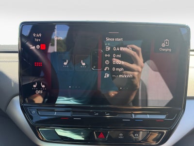 2023 Volkswagen ID.4 Pro