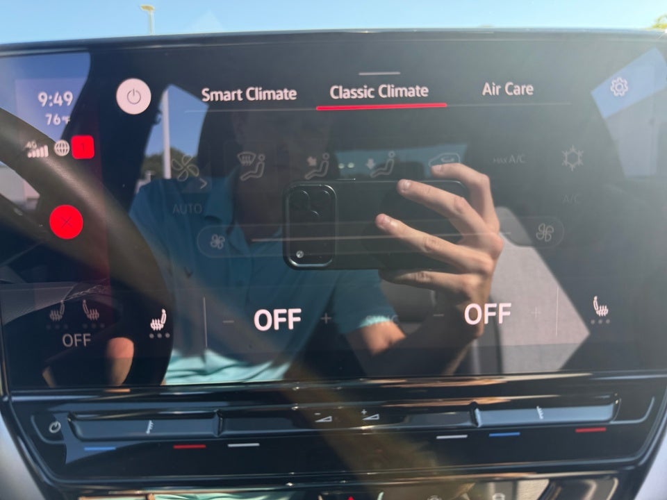 2023 Volkswagen ID.4 Pro