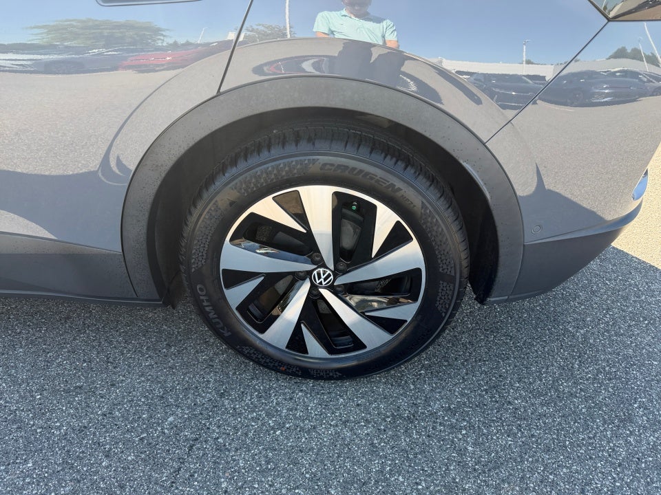 2023 Volkswagen ID.4 Pro