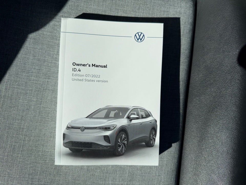 2023 Volkswagen ID.4 Pro