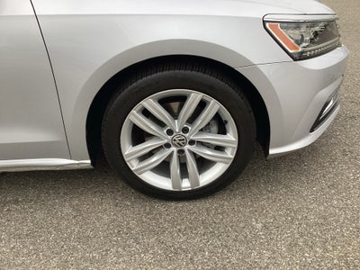 2018 Volkswagen Passat 2.0T SE