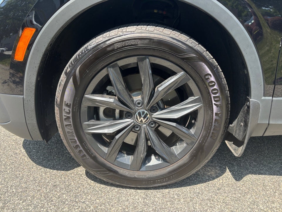 2024 Volkswagen Tiguan 2.0T SE