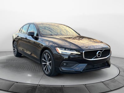 2021 Volvo S60 T5 Momentum