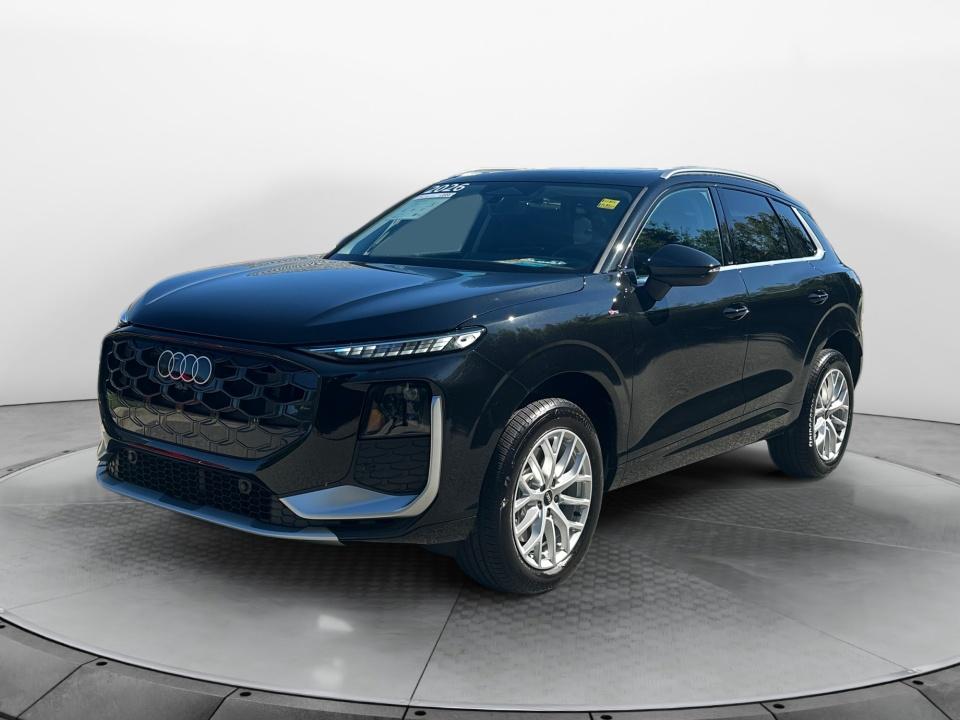 2026 Audi Q3 S line
