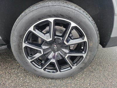 2024 Chevrolet Suburban 4WD RST