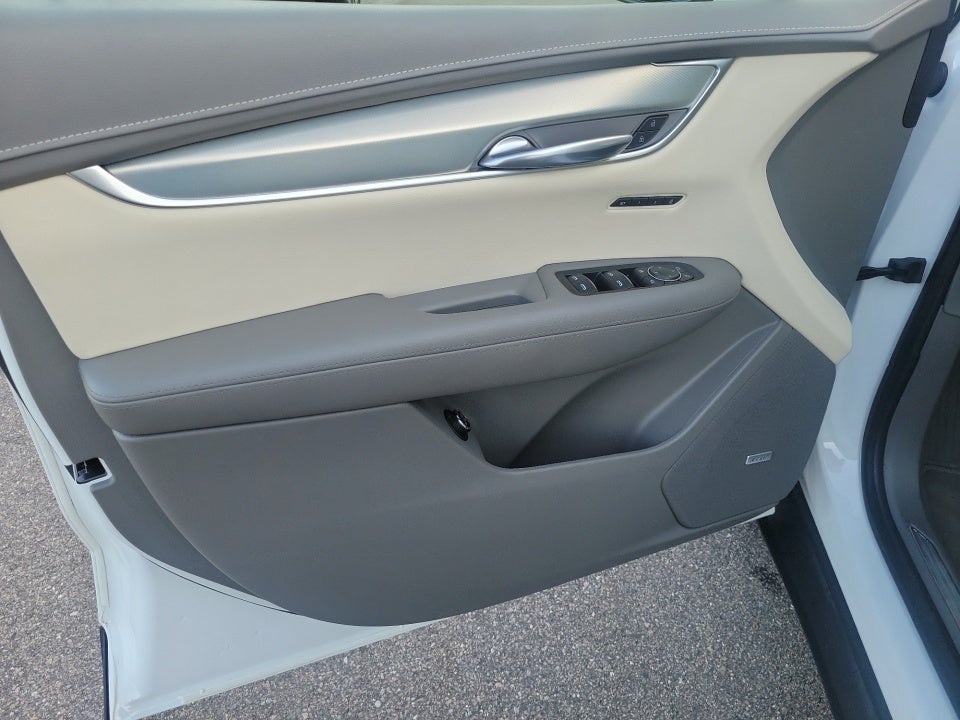 2022 Cadillac XT5 FWD Premium Luxury