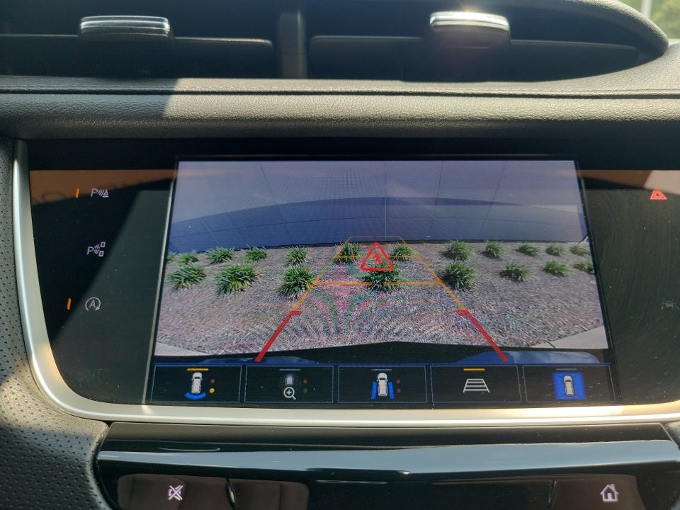 2022 Cadillac XT5 FWD Premium Luxury