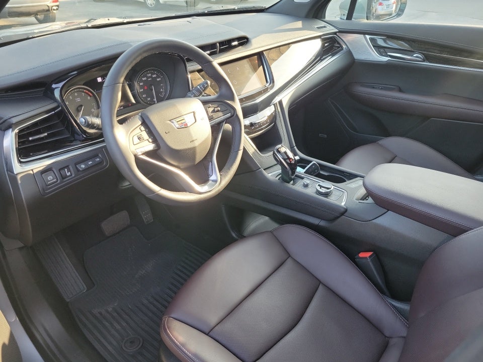 2024 Cadillac XT6 FWD Premium Luxury