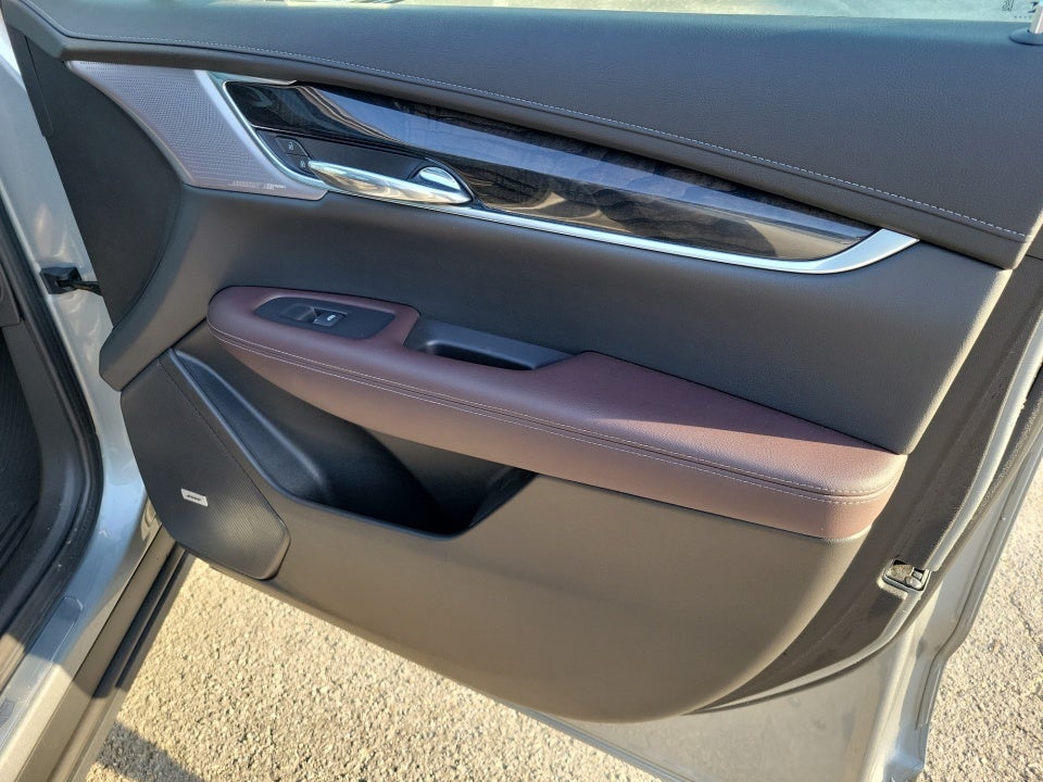 2024 Cadillac XT6 FWD Premium Luxury