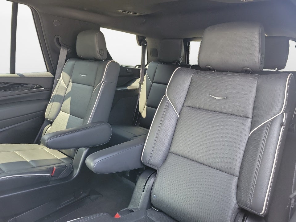 2023 Cadillac Escalade 4WD Sport