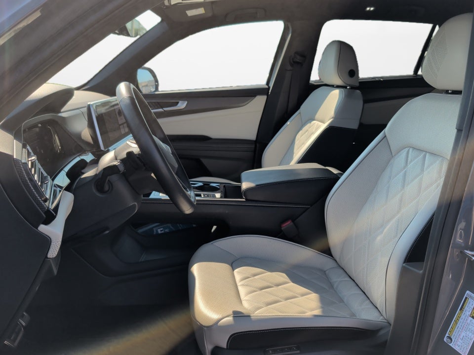 2025 Volkswagen Atlas Cross Sport 2.0T SEL Premium R-Line