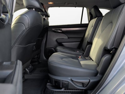 2024 Toyota Highlander Hybrid Hybrid Platinum