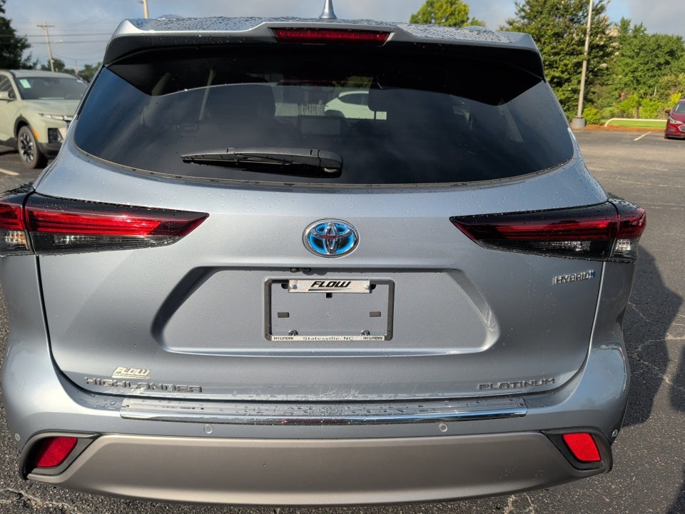 2024 Toyota Highlander Hybrid Hybrid Platinum