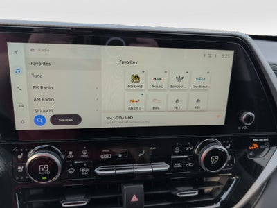 2024 Toyota Highlander Hybrid Hybrid Platinum
