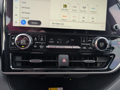 2024 Toyota Highlander Hybrid Hybrid Platinum