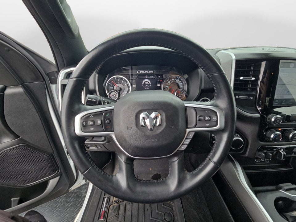 2022 RAM 1500 Big Horn Crew Cab 4x4 5'7" Box