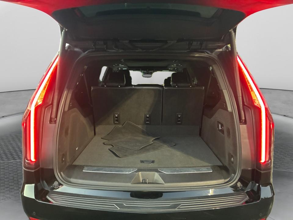 2022 Cadillac Escalade ESV Sport Platinum