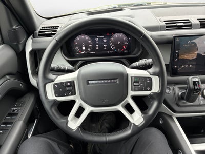 2025 Land Rover Defender 110 P500 X-Dynamic SE