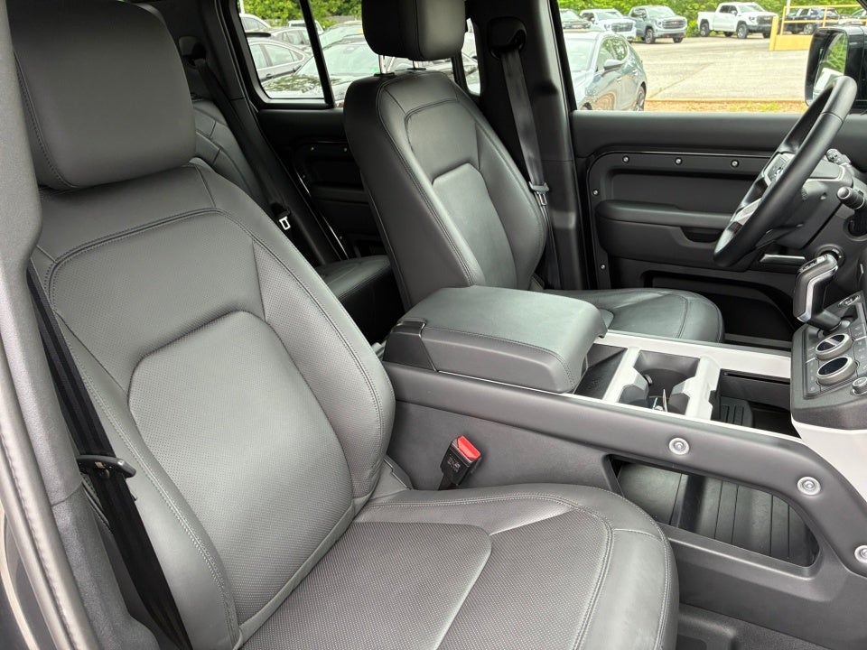 2025 Land Rover Defender 110 P500 X-Dynamic SE