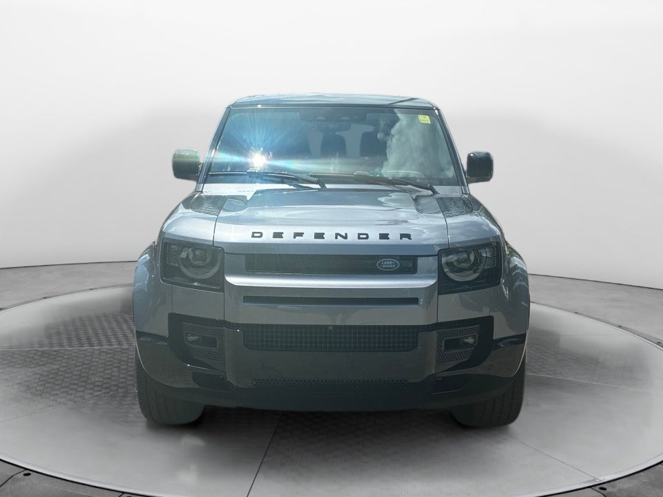 2024 Land Rover Defender X-Dynamic SE