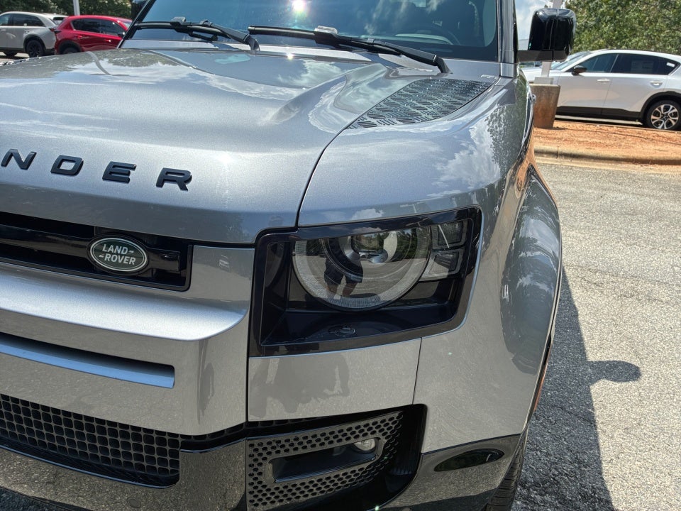 2024 Land Rover Defender X-Dynamic SE