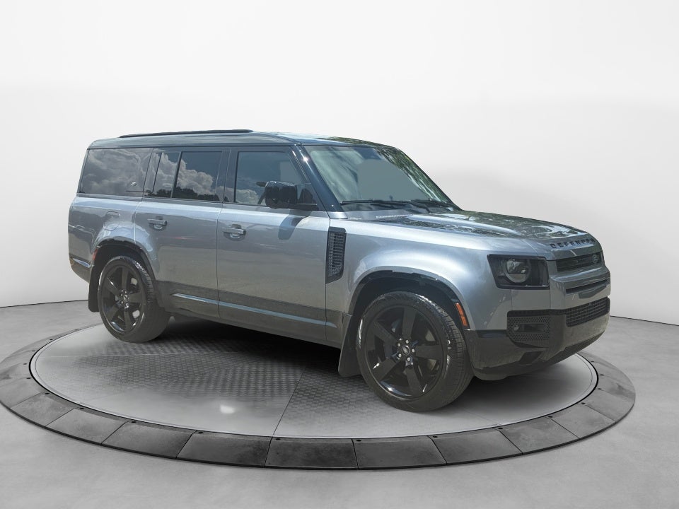 2024 Land Rover Defender X-Dynamic SE