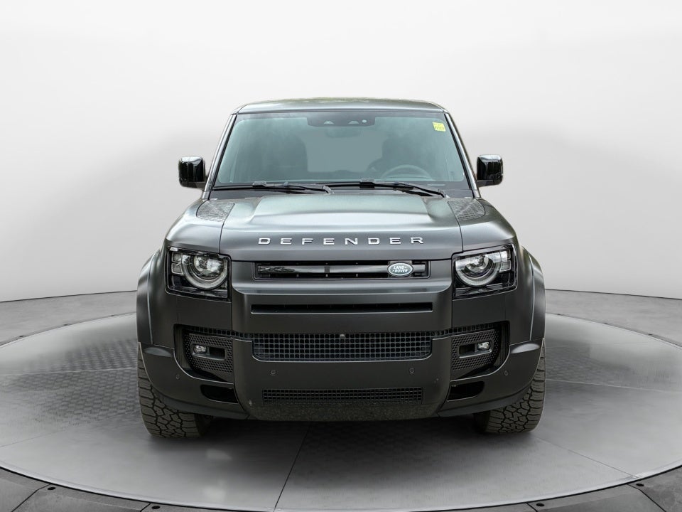 2023 Land Rover Defender 110 V8
