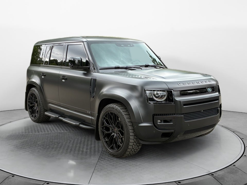 2023 Land Rover Defender 110 V8