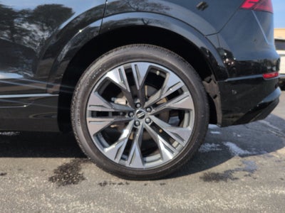 2026 Audi Q8 Premium Plus 55 TFSI quattro Tiptronic