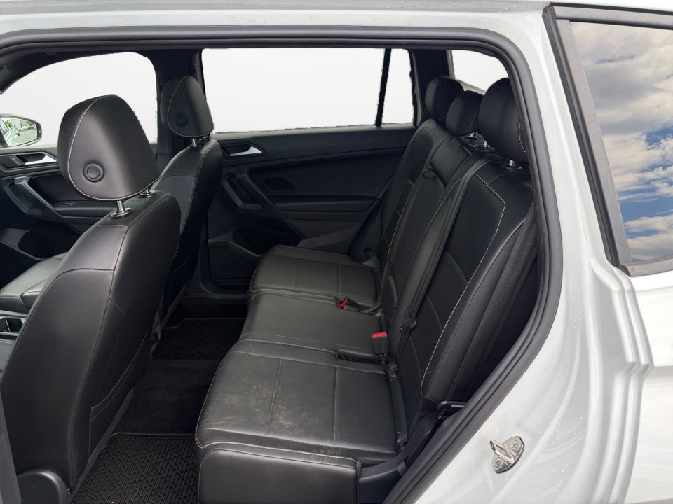 2021 Volkswagen Tiguan 2.0T SE R-Line Black